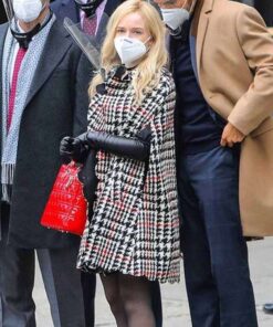 Inventing Anna 2021 Julia Garner Coat