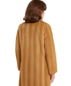 House of Gucci Patrizia Reggiani Brown Fur Coat