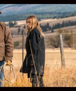 Alternative view of Summer Higgins Yellowstone S04 Black Coat