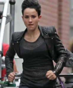 arrow-bex-taylor-klaus-black-jacket