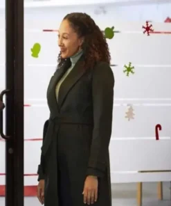 christmas-comes-twice-black-coat