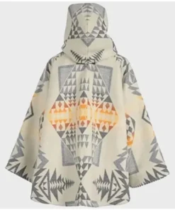 yellowstone-beth-dutton-white-poncho-coat