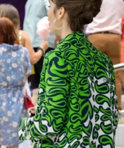 emily-in-paris-s03-lily-collins-leopard-print-coat