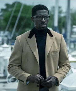 anne-rices-mayfair-witches-2023-ciprien-beige-coat