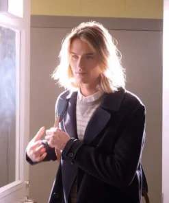 tall-girl-2-stig-mohlin-coat