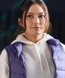 a-winning-team-nadia-hatta-purple-vest