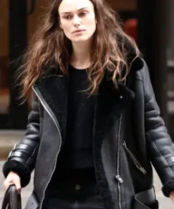 keira-knightley-black-jacket