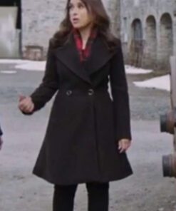 A Merry Scottish Christmas Lacey Chabert Black Coat