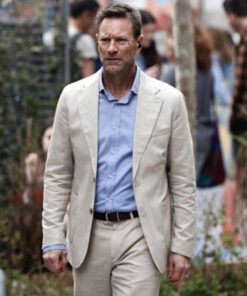 The Bricklayer Aaron Eckhart Blazer