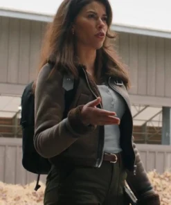 Tracker S2 Sofia Pernas Shearling Jacket look